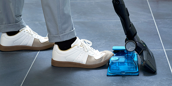 Bezvadu SpeedPro Max Aqua putekļu sūcēji