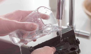 Ātra kafijas automāta tīrī&scaron;ana